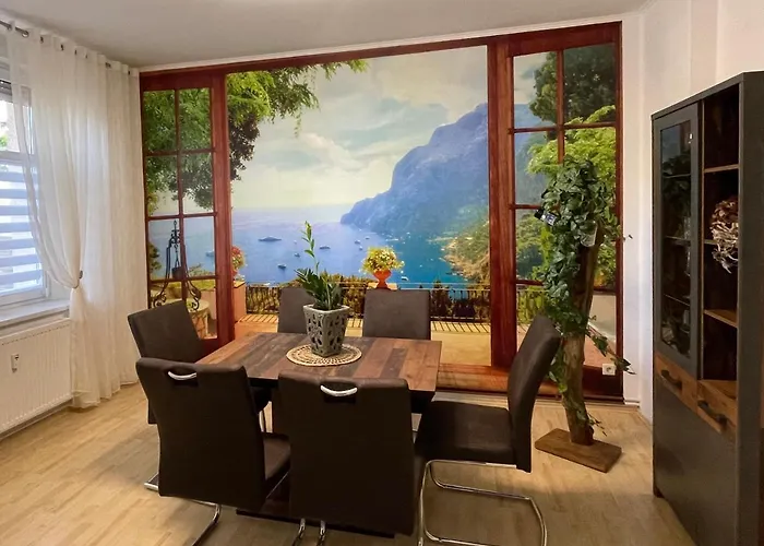 Moderne 3 Raum Altbau Etw Bis 4 Gaeste, Naehe Staatstheater, Parkplatz, Netflix, Vollausstattung
