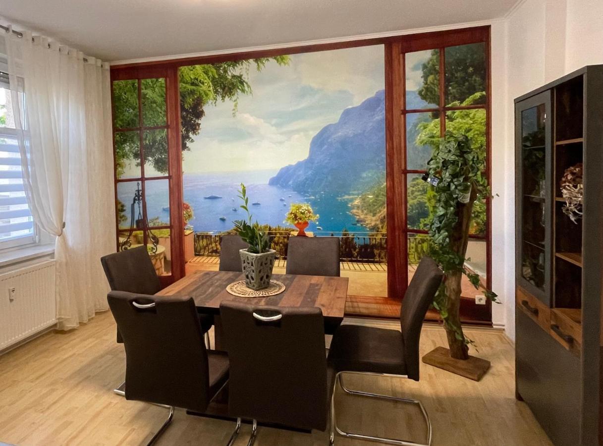 Moderne 3 Raum Altbau Etw Bis 4 Gaeste, Naehe Staatstheater, Parkplatz, Netflix, Vollausstattung Apartamento Cottbus