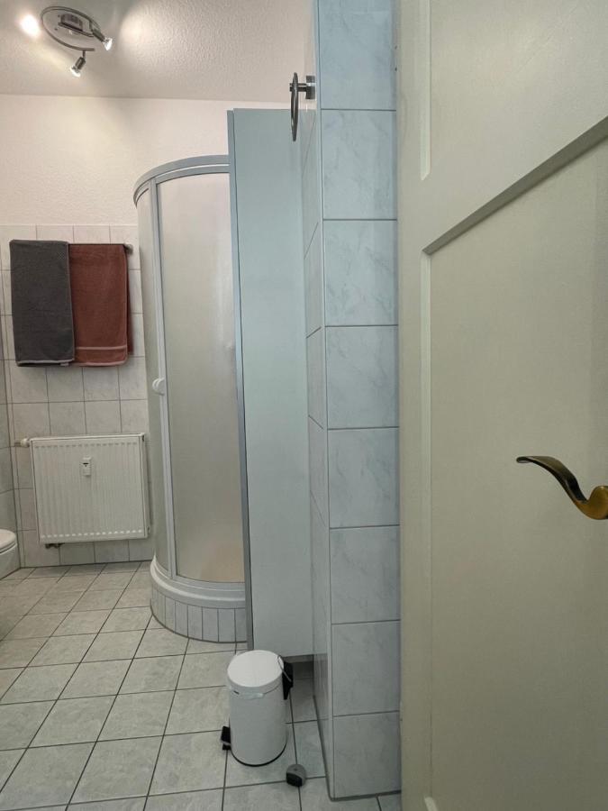 Moderne 3 Raum Altbau Etw Bis 4 Gaeste, Naehe Staatstheater, Parkplatz, Netflix, Vollausstattung Apartamento *
